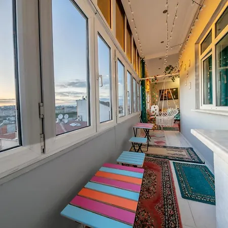 See Suite Apartment *