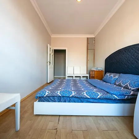 See Suite