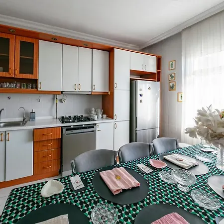 Apartment See Suite *