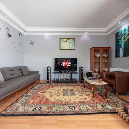 See Suite Apartment *